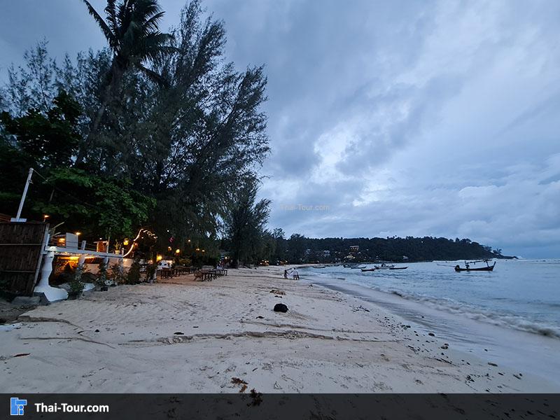 ภาพมุมสูง หาดสลัด เกาะพะงัน