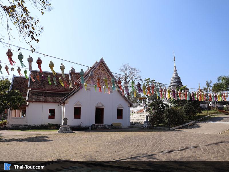 วัดพระธาตุเขาน้อย