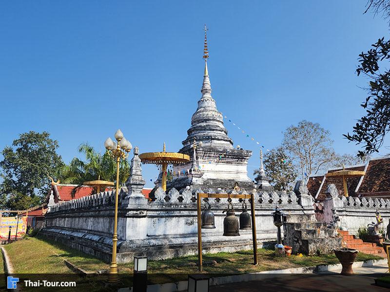 พระธาตุ วัดพระธาตุเขาน้อย