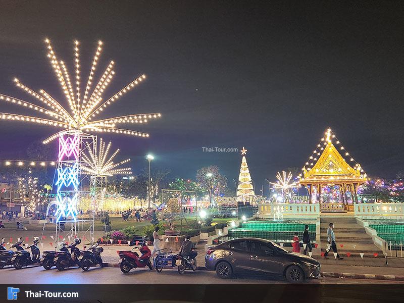 จุดกราบไหว้ อนุสาวรีย์พระยาจักรี