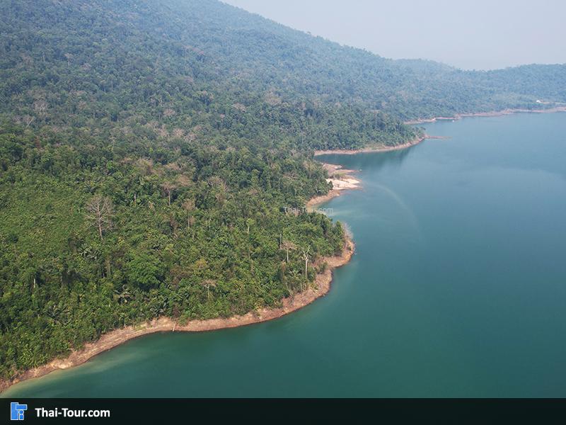 ภาพมุมสูงเขื่อนบ้านพลวง