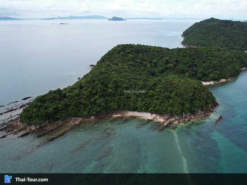 บรรยากาศภาพมุมสูงรอบๆ เกาะช่องลาดใหญ่