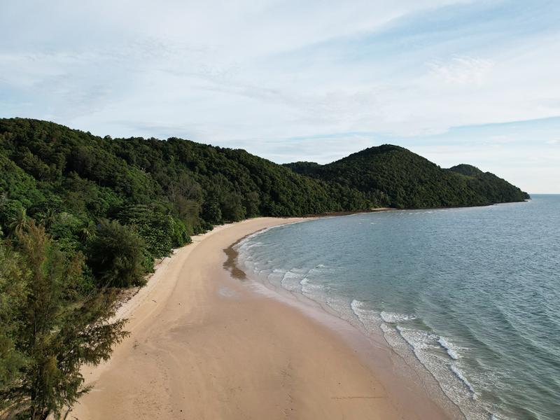 ภาพมุมสูง หาดโล๊ะปาเหรด