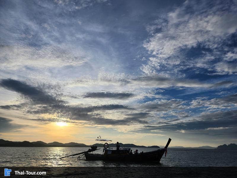 บรรยากาศ ท่าเรือมาเนาะ