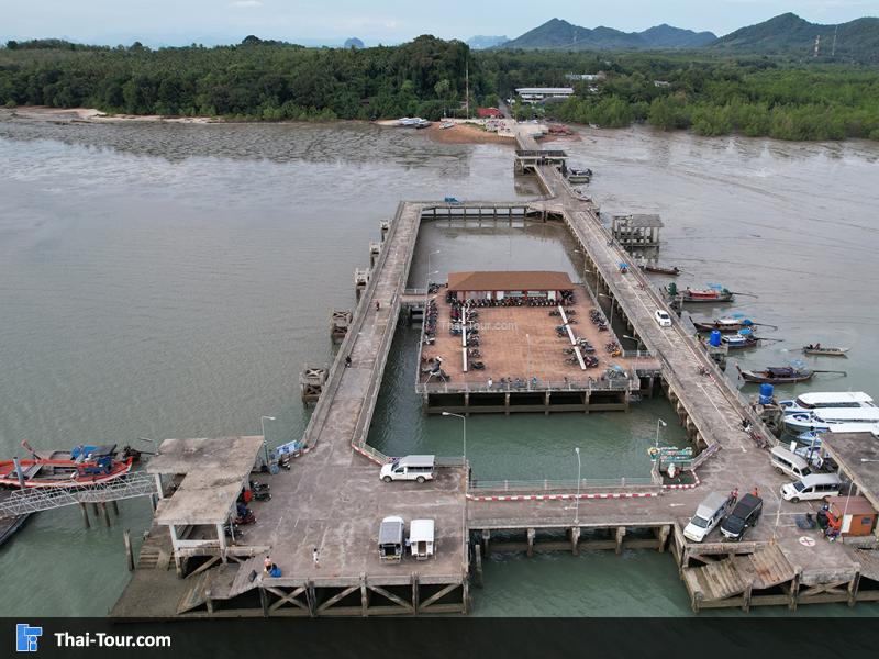 ภาพมุมสูง ท่าเรือมาเนาะ