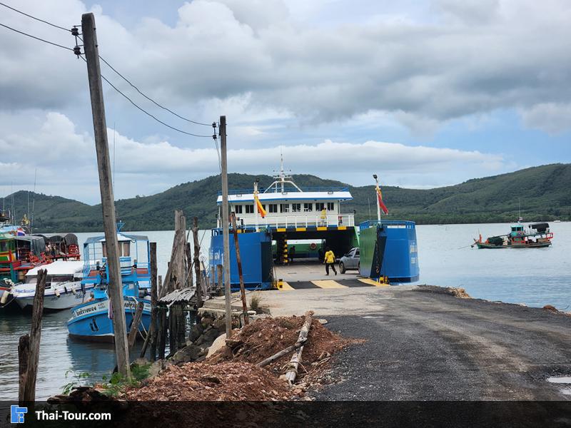 ท่าเทียบเรือบ้านแหลมใหญ่