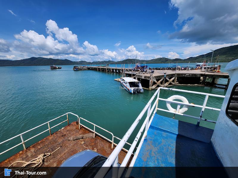 ท่าเทียบเรือบ้านแหลมใหญ่