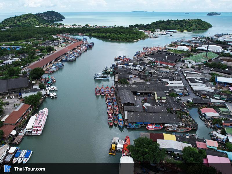 ภาพมุมสูง ท่าเรือเจียรวานิช