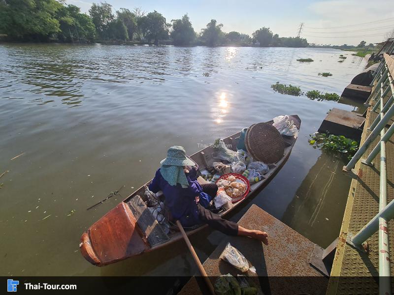 ตลาดน้ำวัดลำพญา