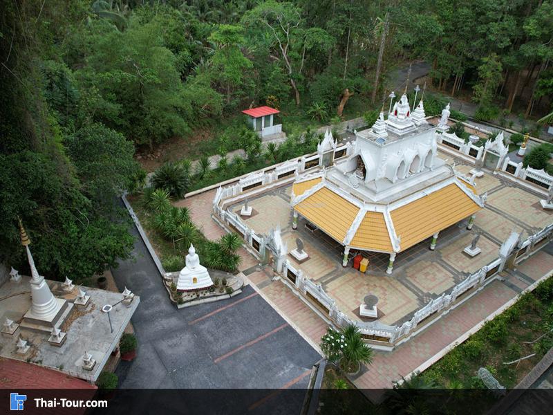 ภาพมุมสูง พระนอนทรงเครื่องโนรา