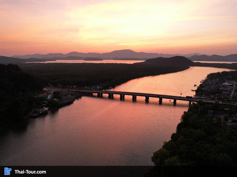 จุดชมวิวสะพานข้ามคลองละอุ่น