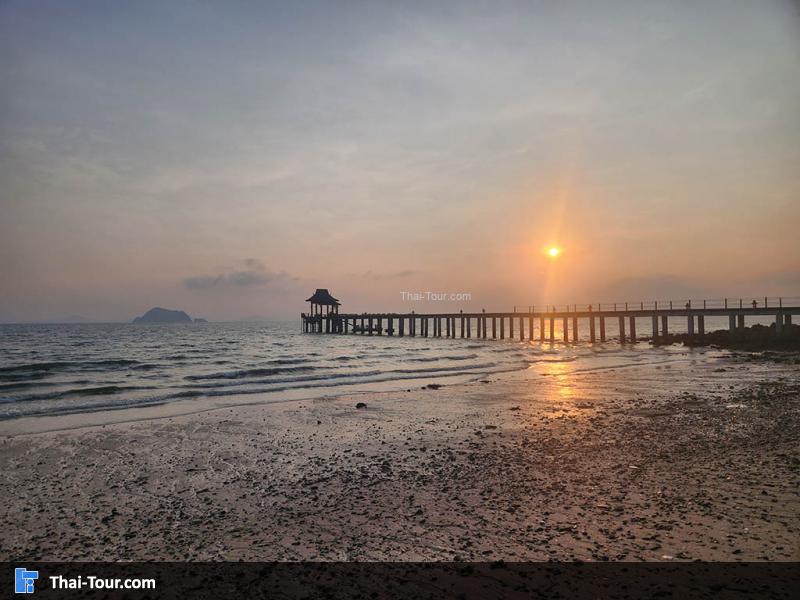 ชายหาด หาดโล๊ะปาเหรด